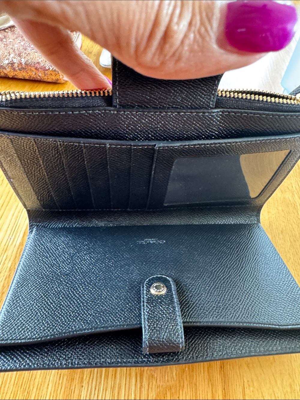Coach Black Crossgrain Pebbled Leather Tech Wallet Wristlet w/strap Gold Emblem - Picture 5 of 12